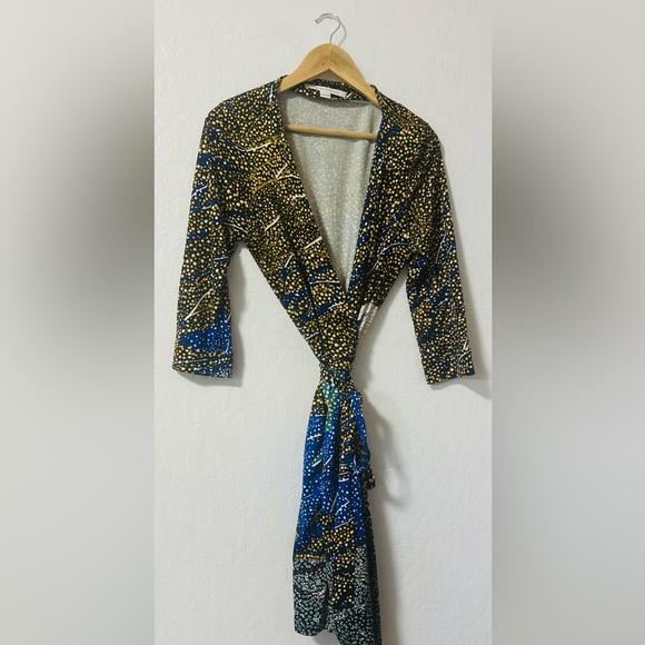 DVF Wrap Dress 💃 - Picture 1 of 3